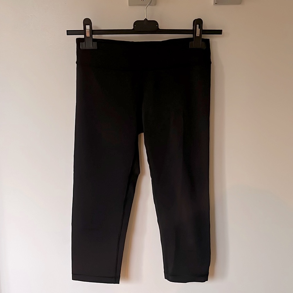 Used Black Ivivva Leggings